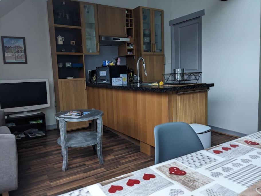 Appartement Calme A 300 M De La Plage-Centre Ville - Quiet Appartment 300 M Near City And Beach Мер-ле-Бен Екстериор снимка
